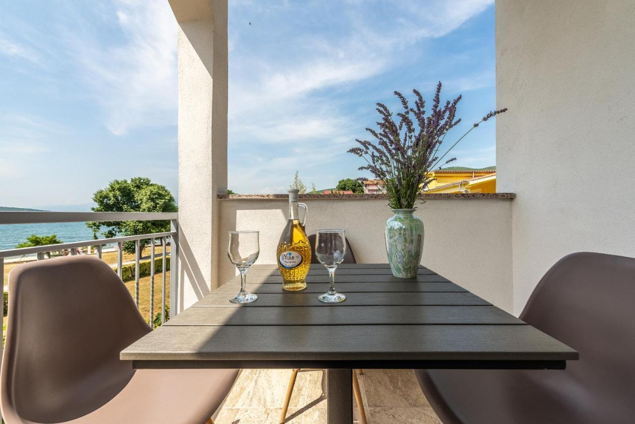 Apartmani Dupor Gornji Karin Exterior foto