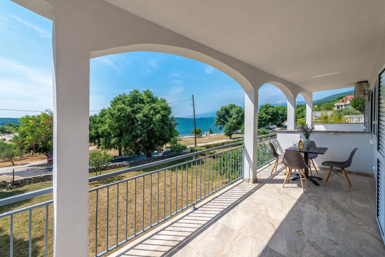 Apartmani Dupor Gornji Karin Exterior foto