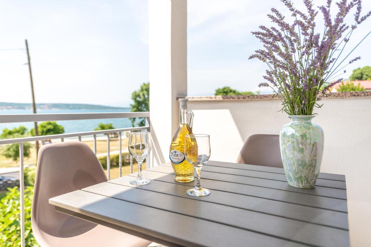 Apartmani Dupor Gornji Karin Exterior foto