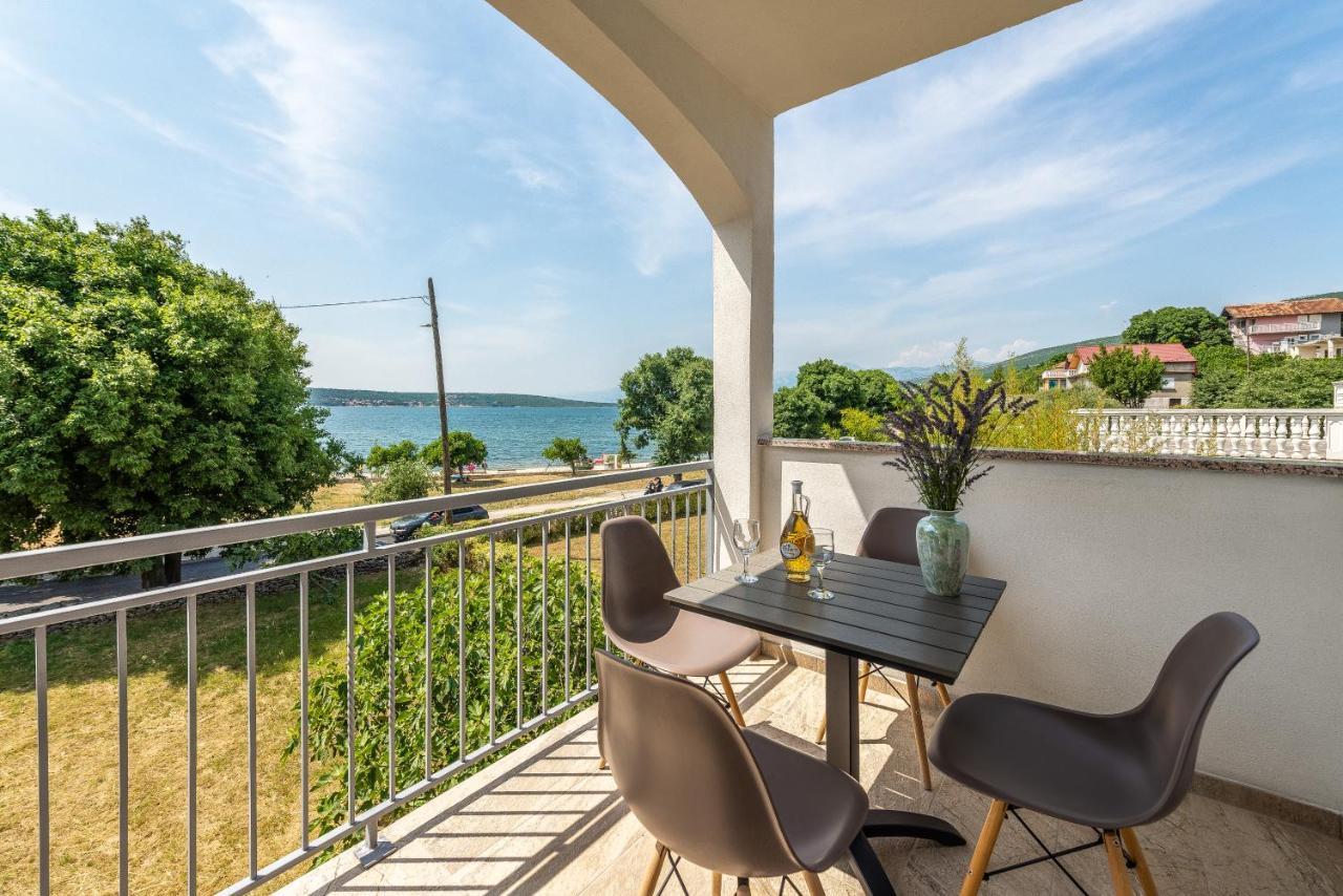 Apartmani Dupor Gornji Karin Exterior foto