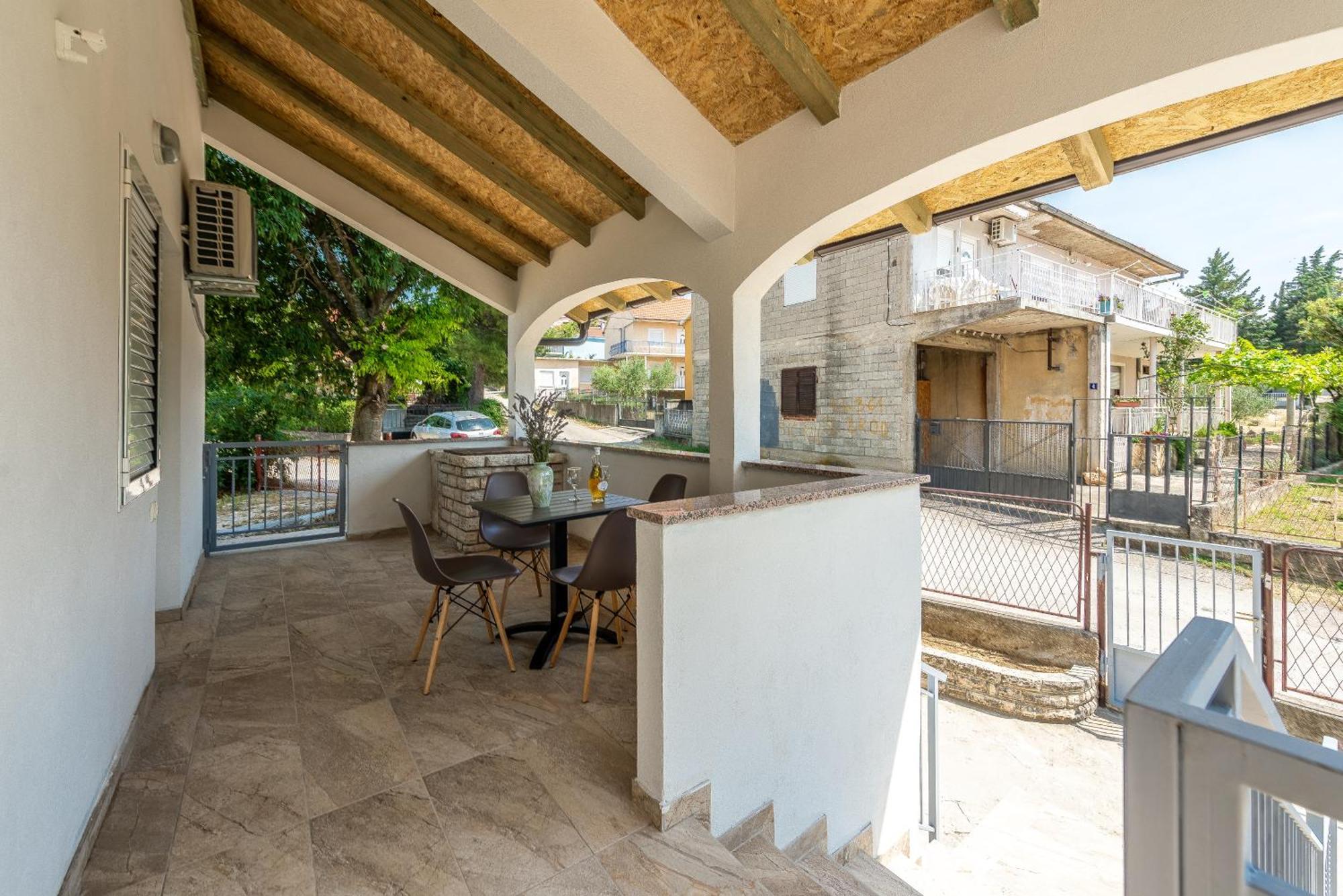 Apartmani Dupor Gornji Karin Exterior foto