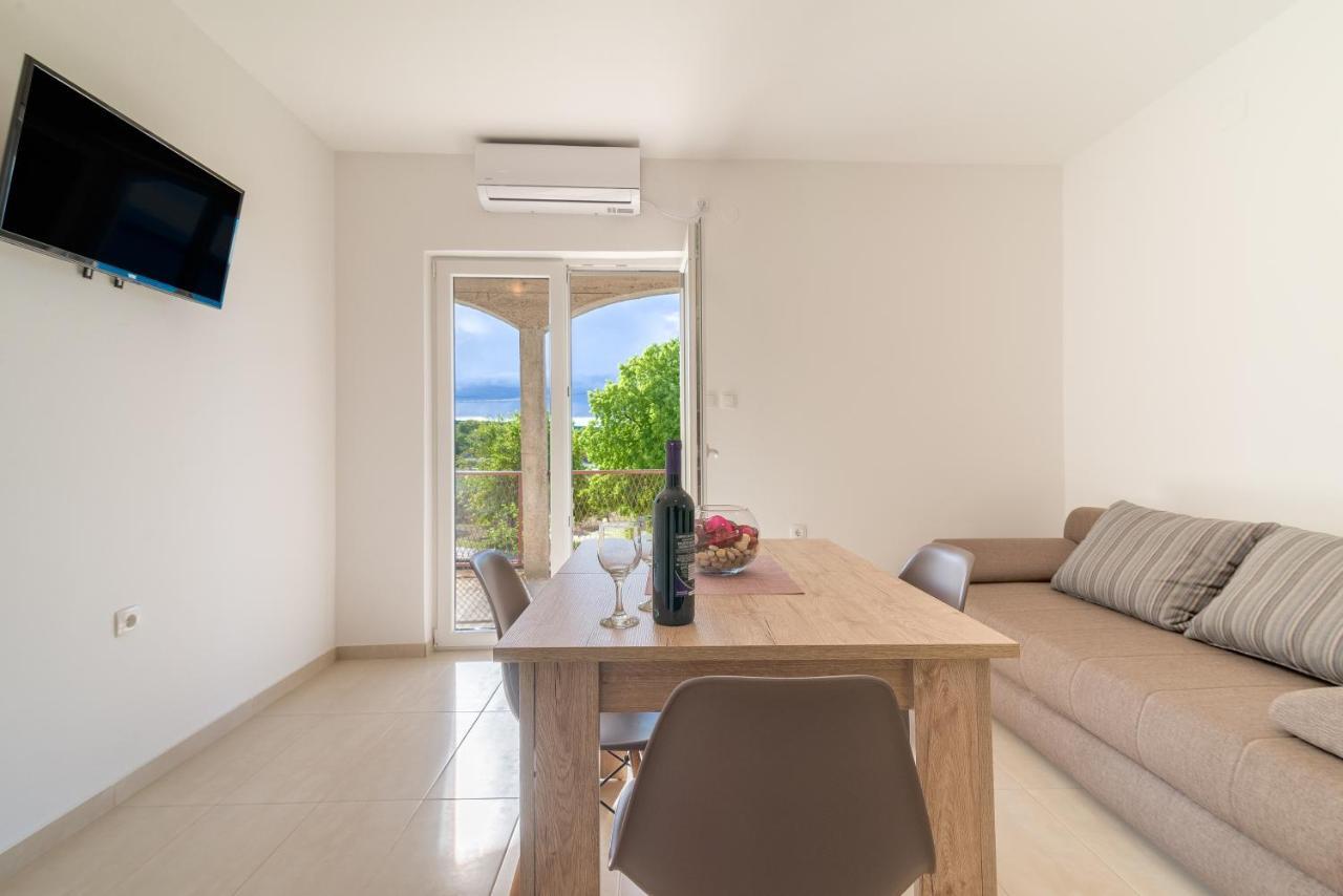 Apartmani Dupor Gornji Karin Exterior foto