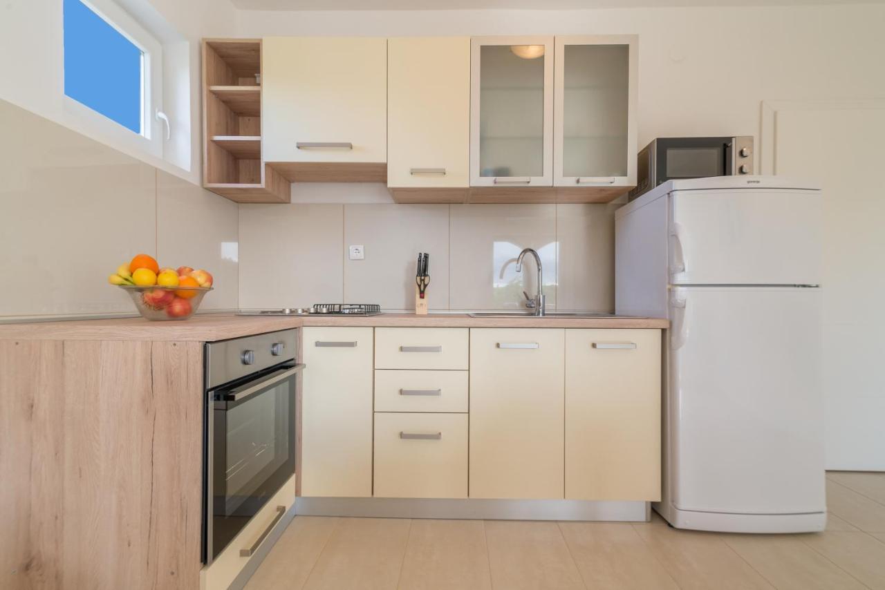 Apartmani Dupor Gornji Karin Exterior foto